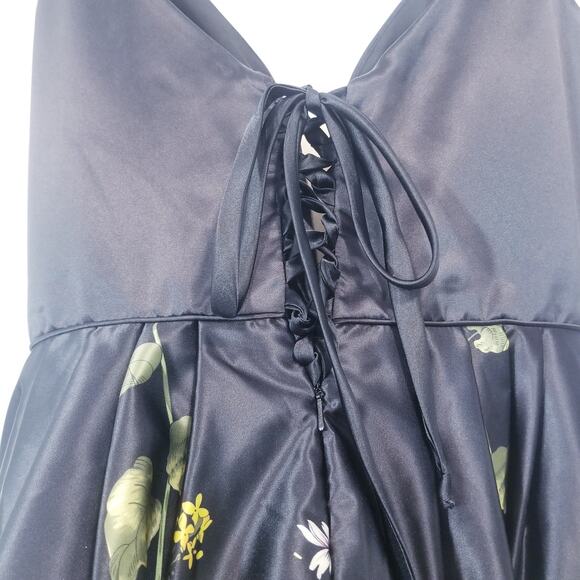 Sherri Hill Floral Fit and Flare Satin Mini Dress Lace Up Back with Pockets - Picture 11 of 16